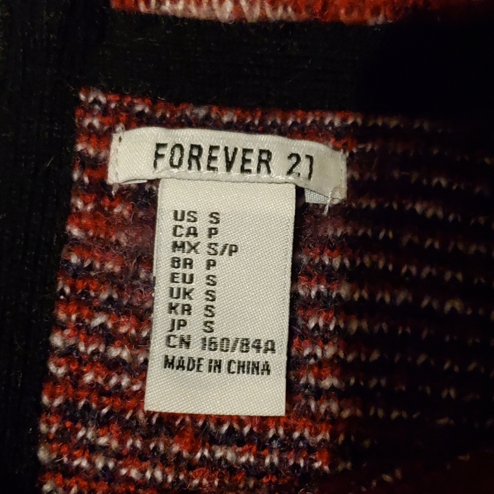 Forever 21 Fuzzy Crop Pullover Sweater Red & Navy Sz S jacquard Tartan Academia - Picture 4 of 9